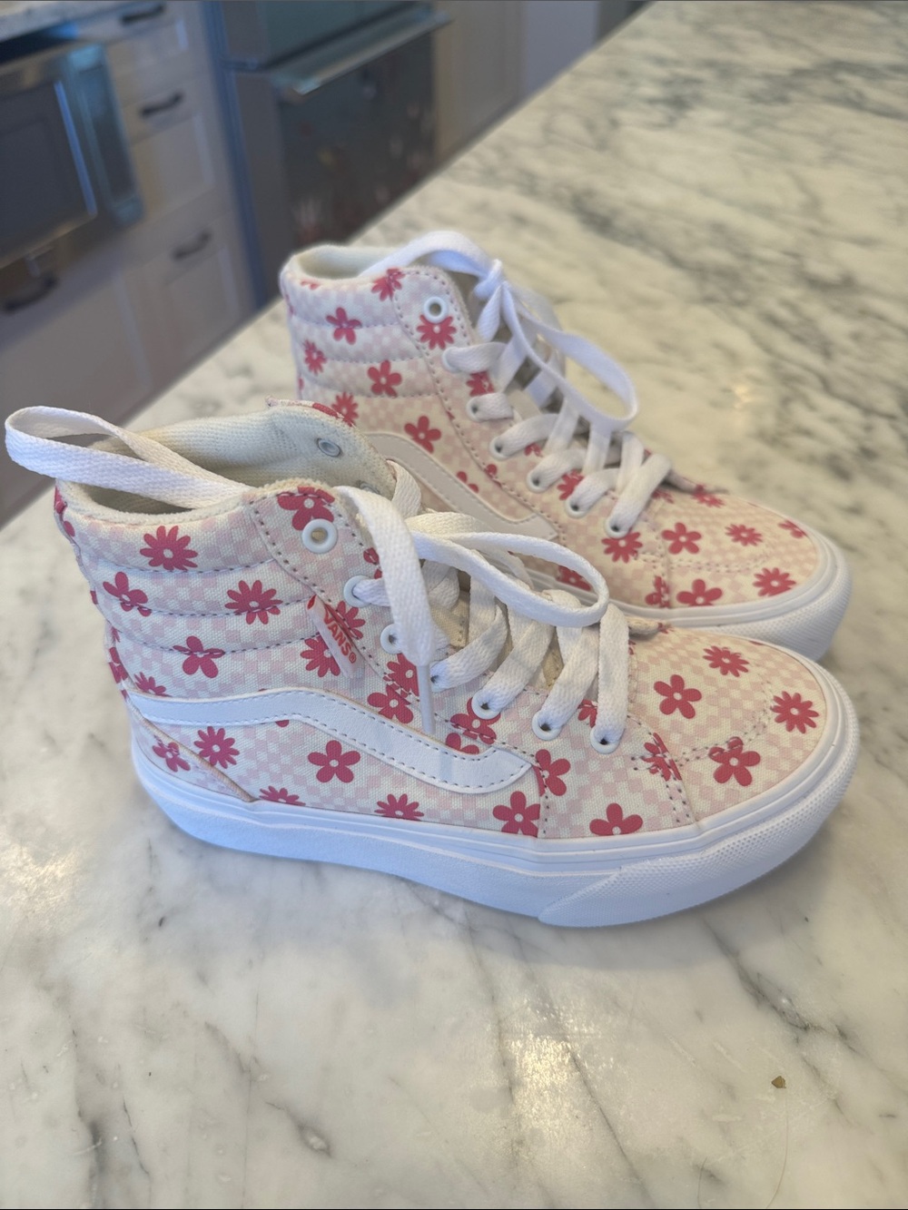 Vans Kids High-Top Sneakers in White and Pink Floral